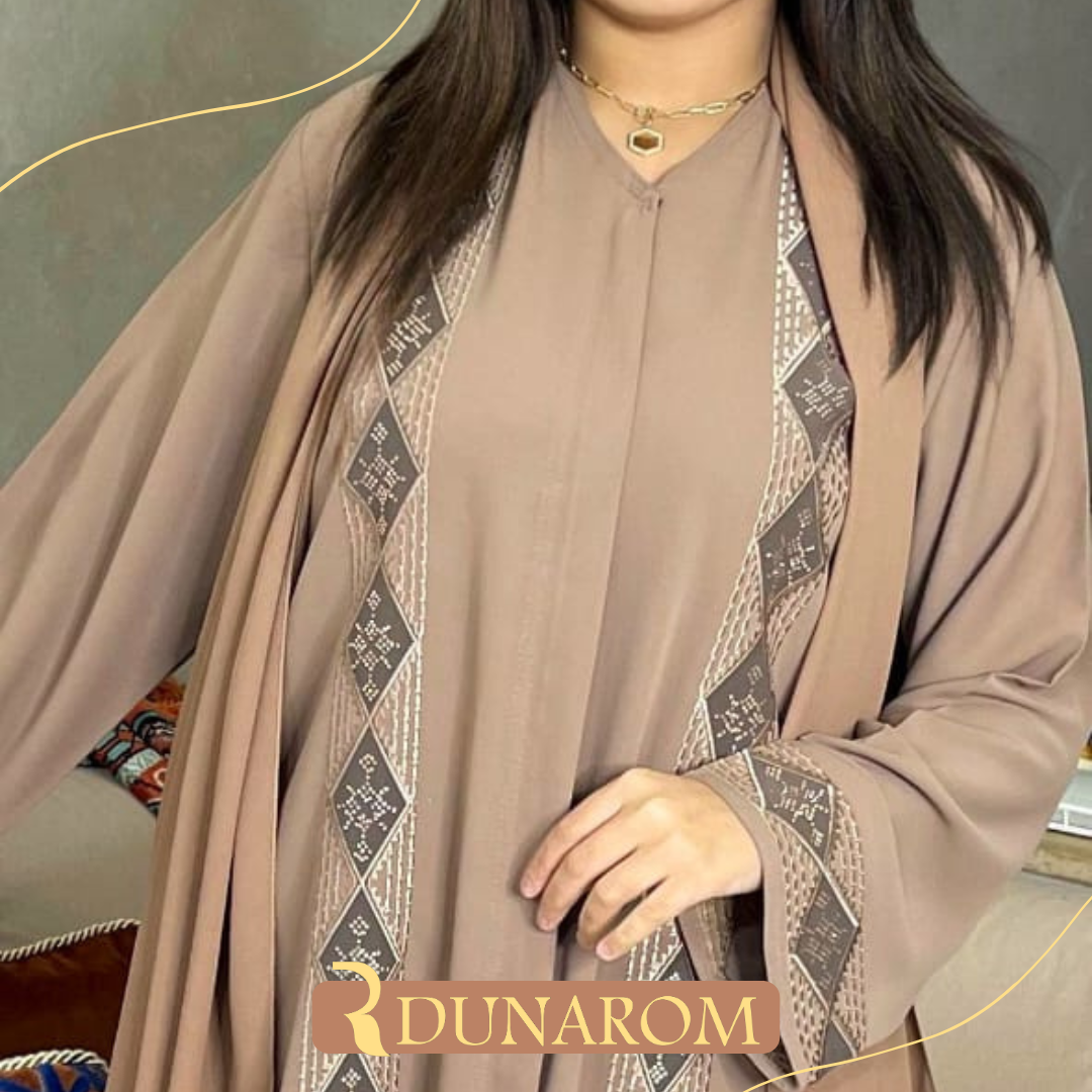 👑😍عباية شرقية ثوب كريب