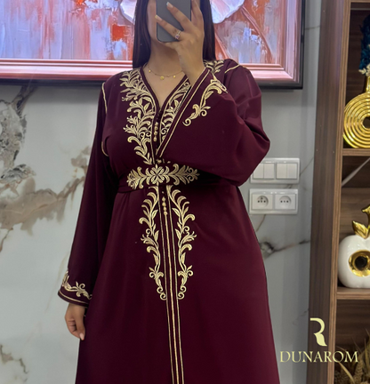 👑🔴 قفطان مغربي أنيق
