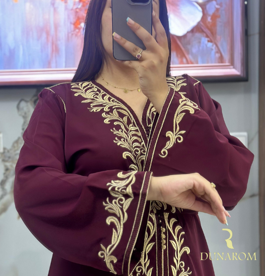 👑🔴 قفطان مغربي أنيق