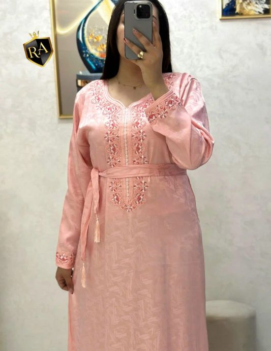 قفطان مغربي بلمسة كمخة راقية ✨ أناقة تقليدية بأسلوب عصري 💖